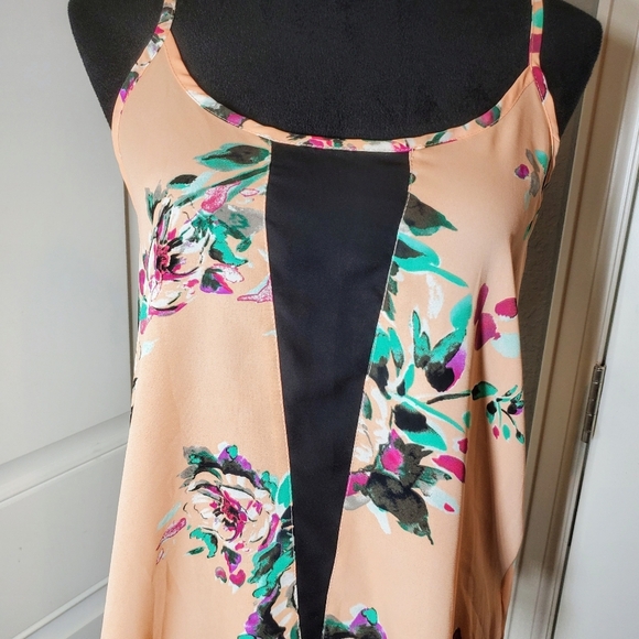 NWT Fab'rik Lila Triangle Inset Peach Floral Lace Trim Cami Women's Size Medium - Picture 15 of 16